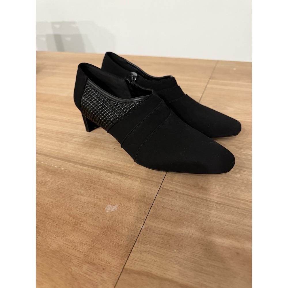 Andiamo Black Pointed Toe Slip-On Heels Shoes Women's 11 M Booties New